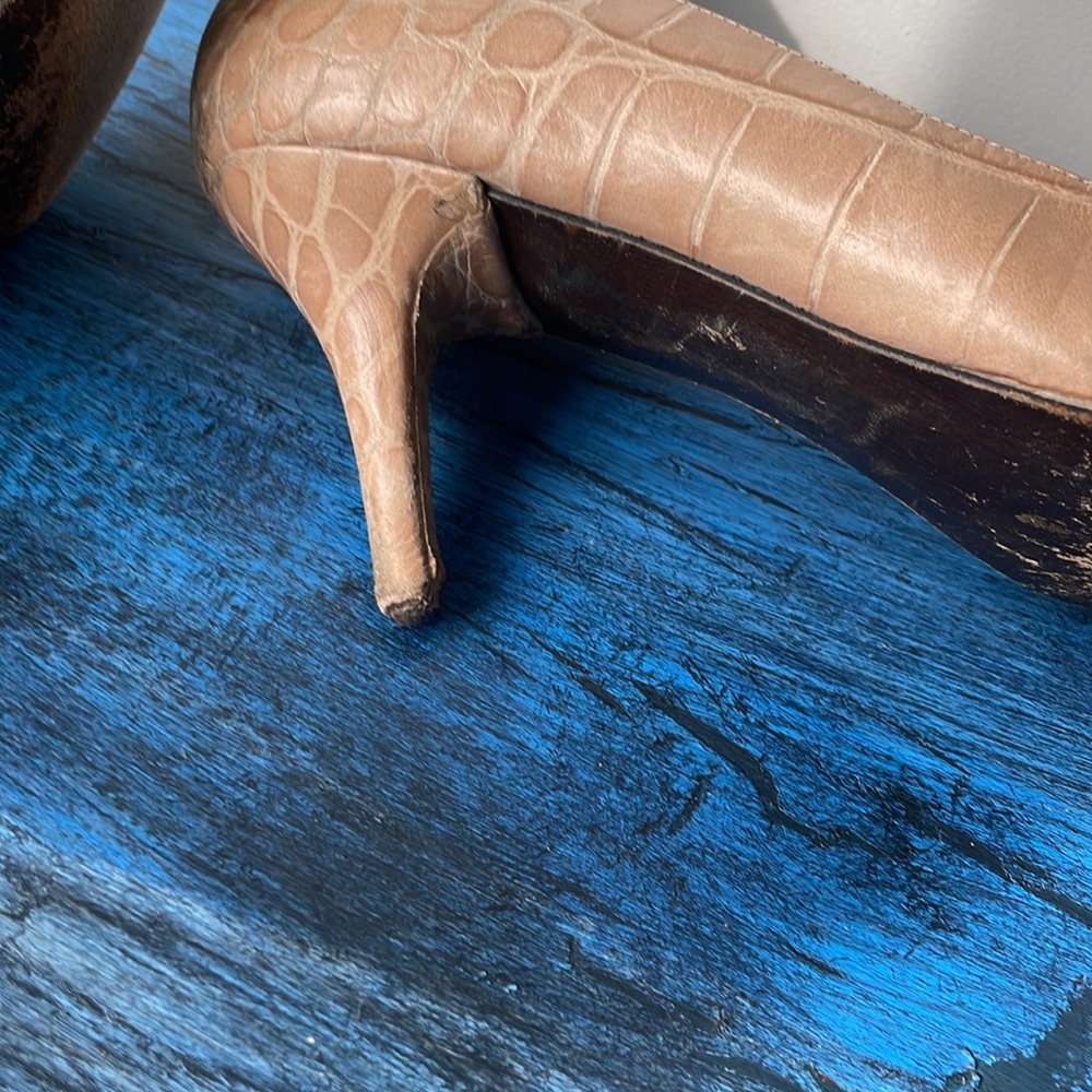 STUART WEITZMAN 8.5 used heels - Picture 6 of 17